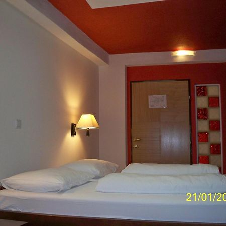 Hotel Carpymore Biograd Na Moru Exterior photo